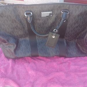 Micheal kors duffle bag